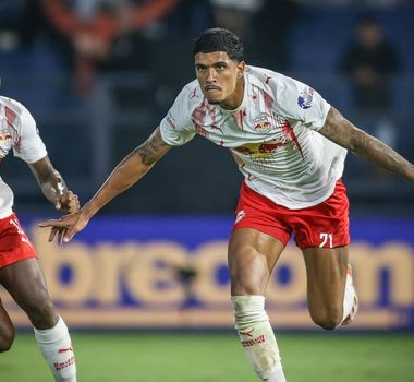 Imagem - Bragantino goleia o Flamengo, encerra jejum e se afasta da zona de rebaixamento do Brasileirão