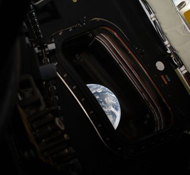 Imagem - NASA divulga primeiras imagens da Terra feitas por astronautas da missão Artemis II