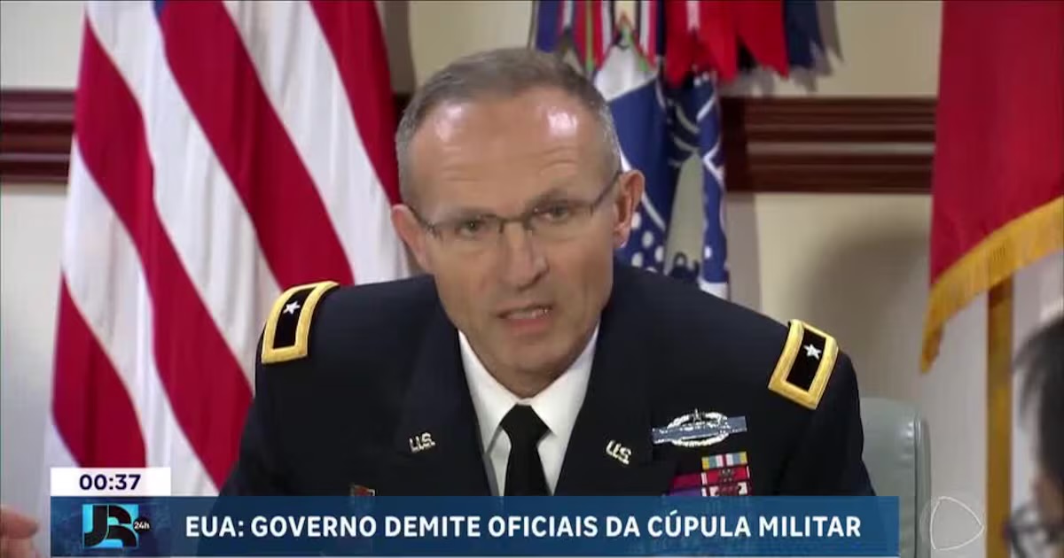 Entre os nomes afetados está o general Randy George, que ocupava o cargo de chefe do Estado-Maior do Exército

