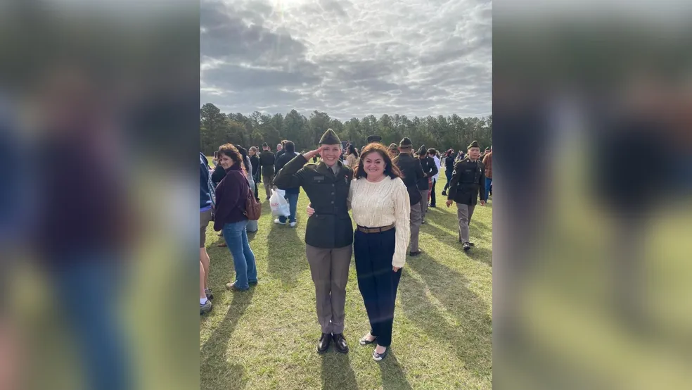 Anna Laura e sua mãe, Erbena Costa.