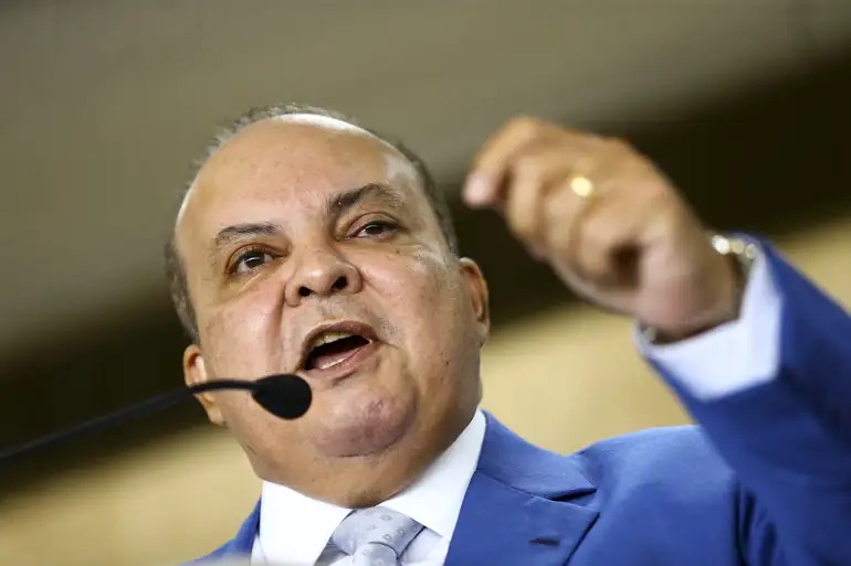 Ibaneis está afastado do governo do Distrito Federal - 