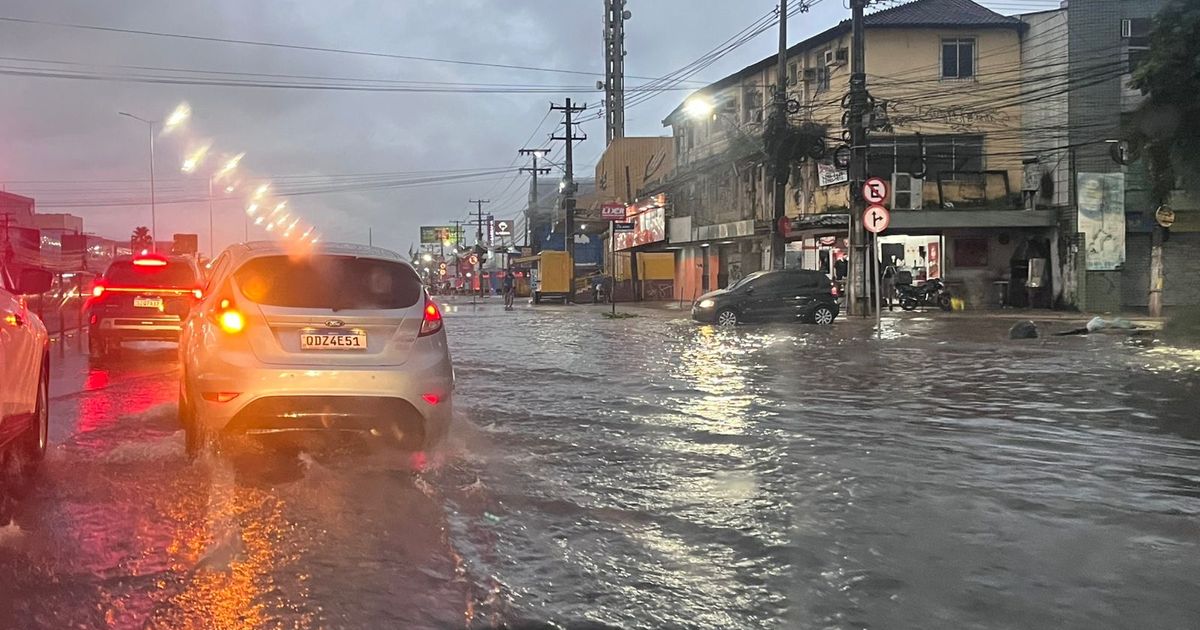 Alagamentos agravam fluxo intenso de veículos no retorno dos municípios do Nordeste paraense para Belém