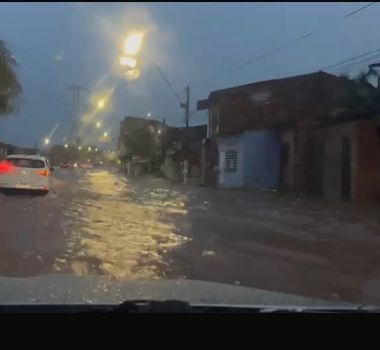 Imagem - Vídeo: Chuva forte causa alagamentos na Grande Belém