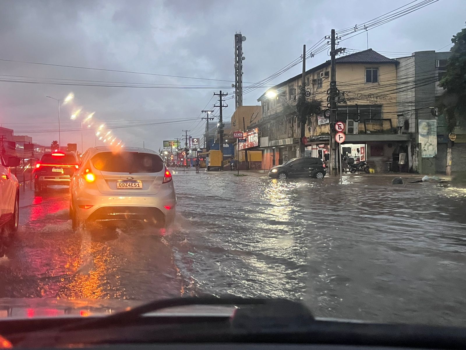 Imagem - Belém instala pontos de apoio e intensifica distribuição de ajuda após alagamentos na cidade