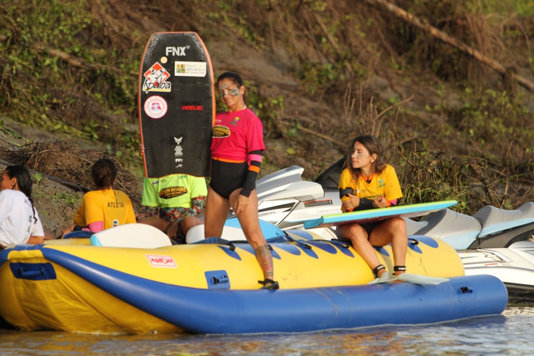 Imagem - Paraense, Xandinha é top 5 no campeonato de bodyboard na pororoca do Maranhão