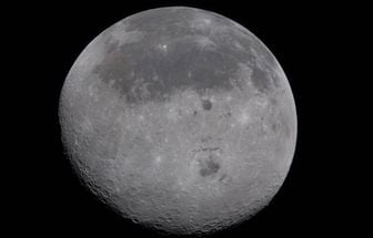 VÍDEO: Missão Artemis II divulga novas imagens da Lua e bate recorde histórico de distância da Terra