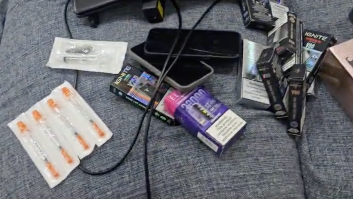 Casal é preso por vender canetas emagrecedoras irregulares e produtos falsificados no Rio