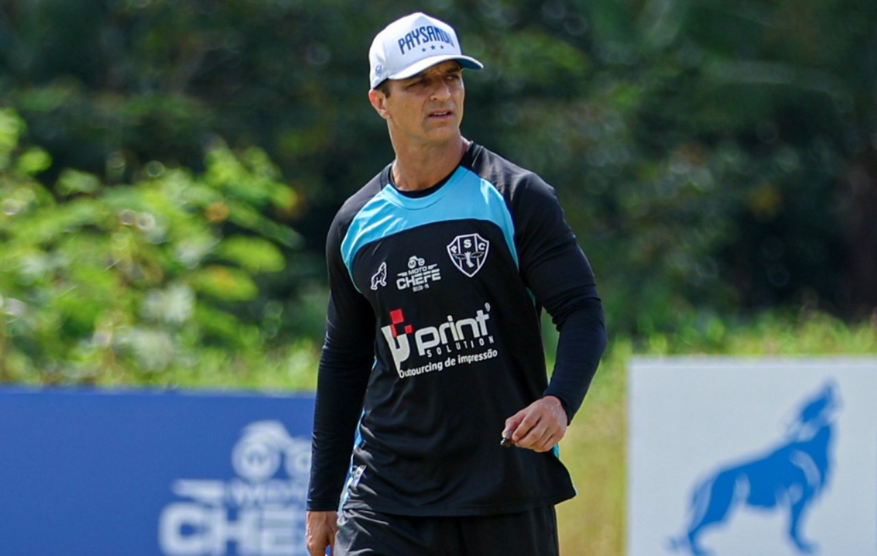 Júnior comemorou a vitória do Papão fora de casa - 