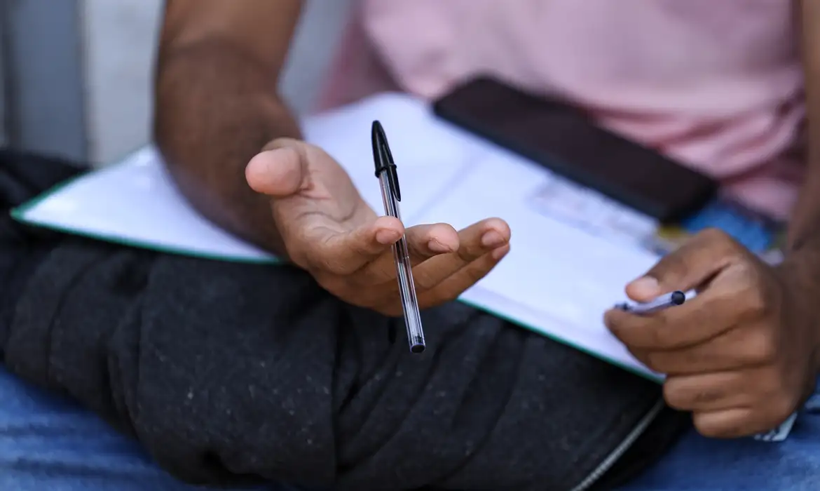 Imagem - Prazo para pedir isenção da taxa de inscrição no Enem começa no dia 13