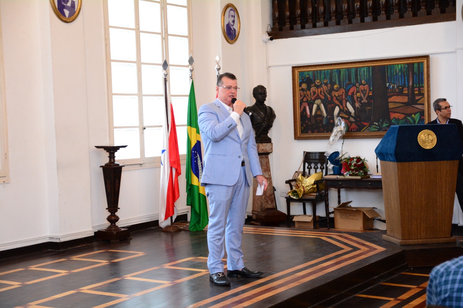 Sócio-diretor do Grupo Marmobraz e eleito “Empresário do Ano 2025” pela ACP, Anijar já exerceu o cargo de vice-presidente e chega ao comando da entidade com amplo apoio da classe empresarial