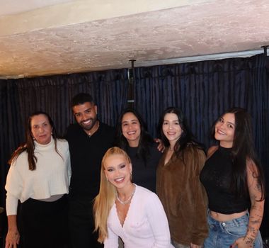 Imagem - Homem invade celular de influenciador e tenta vender conversas privadas