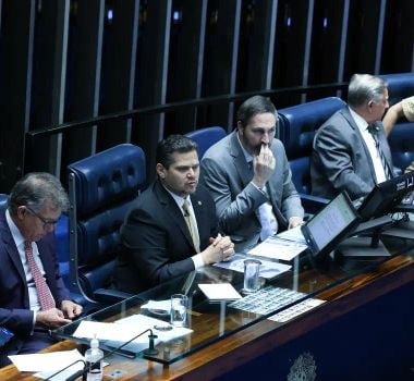 Imagem - Senado reconhece estágio como experiência profissional