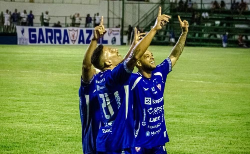 Azulão pode garantir a classificação nesta terça-feira - 