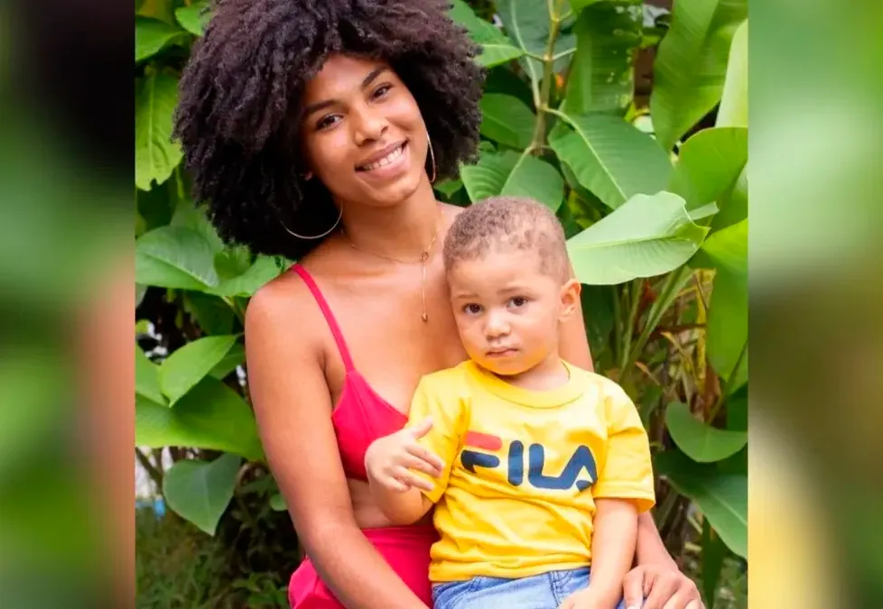 Imagem - Mulher é morta a facadas junto com filho de 6 anos na Bahia; suspeito a perseguia há anos