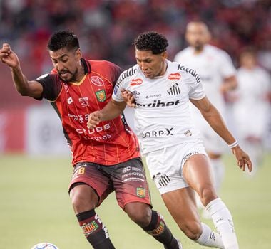 Imagem - Santos perde para o Cuenca após falha de goleiro na bola parada