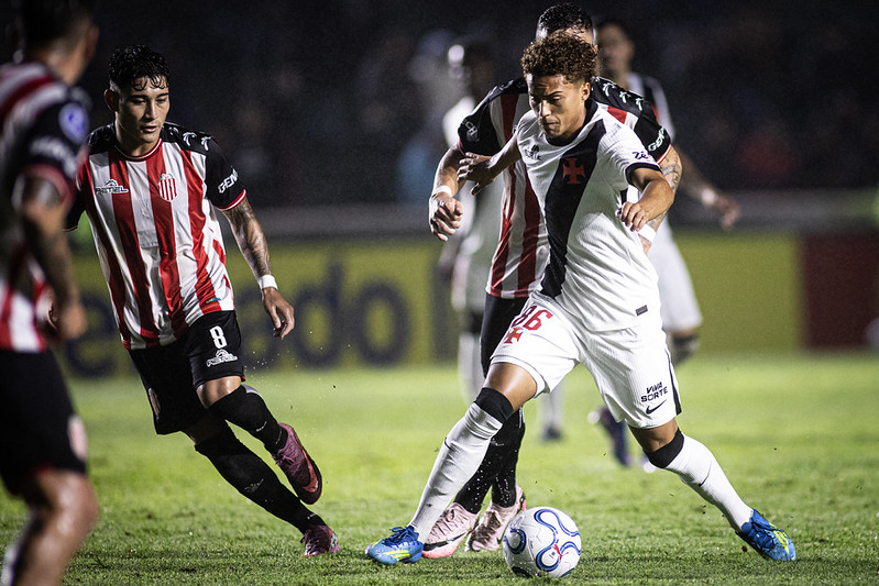 Vasco foi à Argentina e empatou em 0 a 0 - 