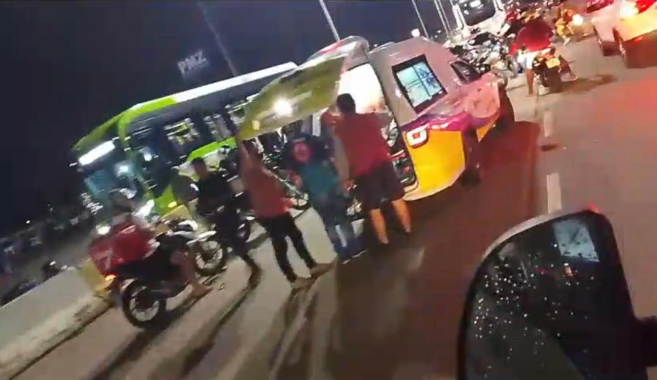 Imagem - Colisão entre moto e ônibus do BRT Metropolitano deixa feridos na BR-316