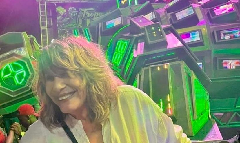 No relato, a artista contou que conheceu uma festa durante a estadia na capital paraense e se disse impressionada com a experiência.