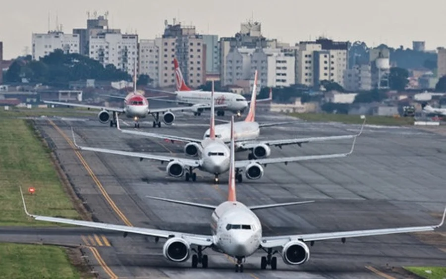 Pane elétrica fecha espaço aéreo de São Paulo e paralisa voos em Guarulhos e Congonhas