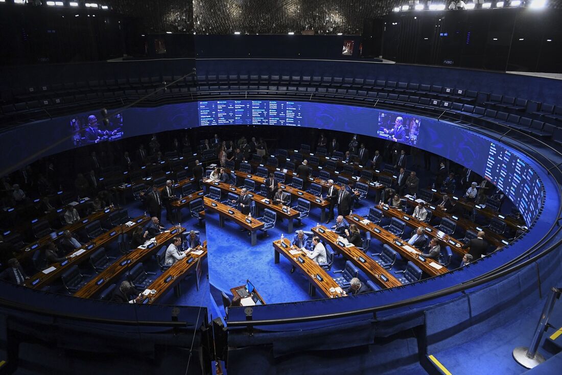 Senado aprovou o Projeto de Lei 2.762/2019 que o estágio passará a ser contado como experiência profissional. —