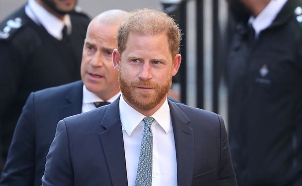 Príncipe Harry é processado por difamação por ONG que ele próprio fundou na África