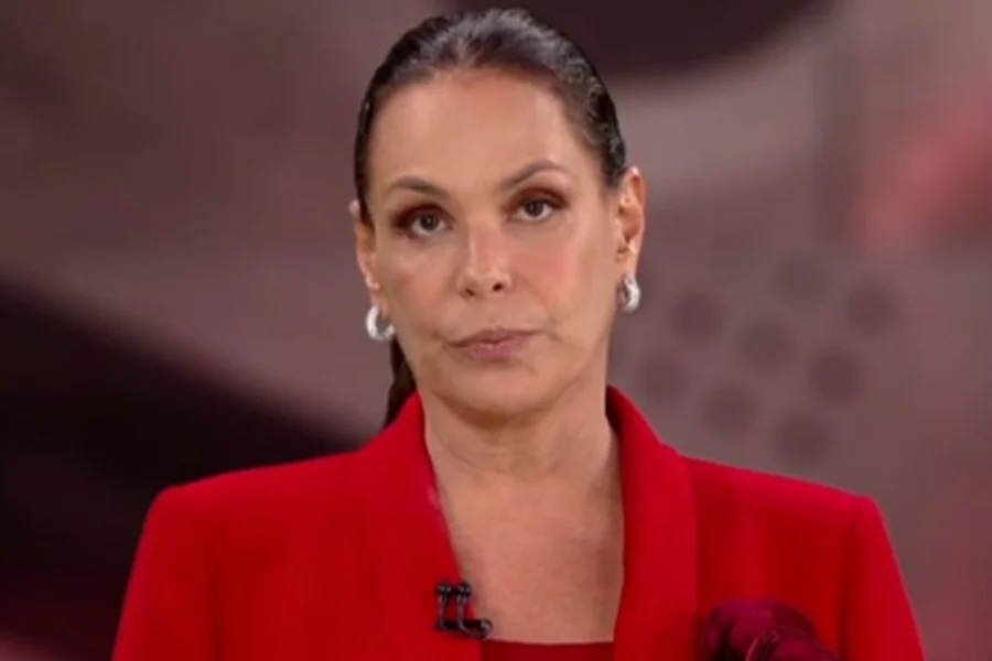 Imagem - “Estou livre!” Carolina Ferraz quebra o silêncio após deixar o “Domingo Espetacular”