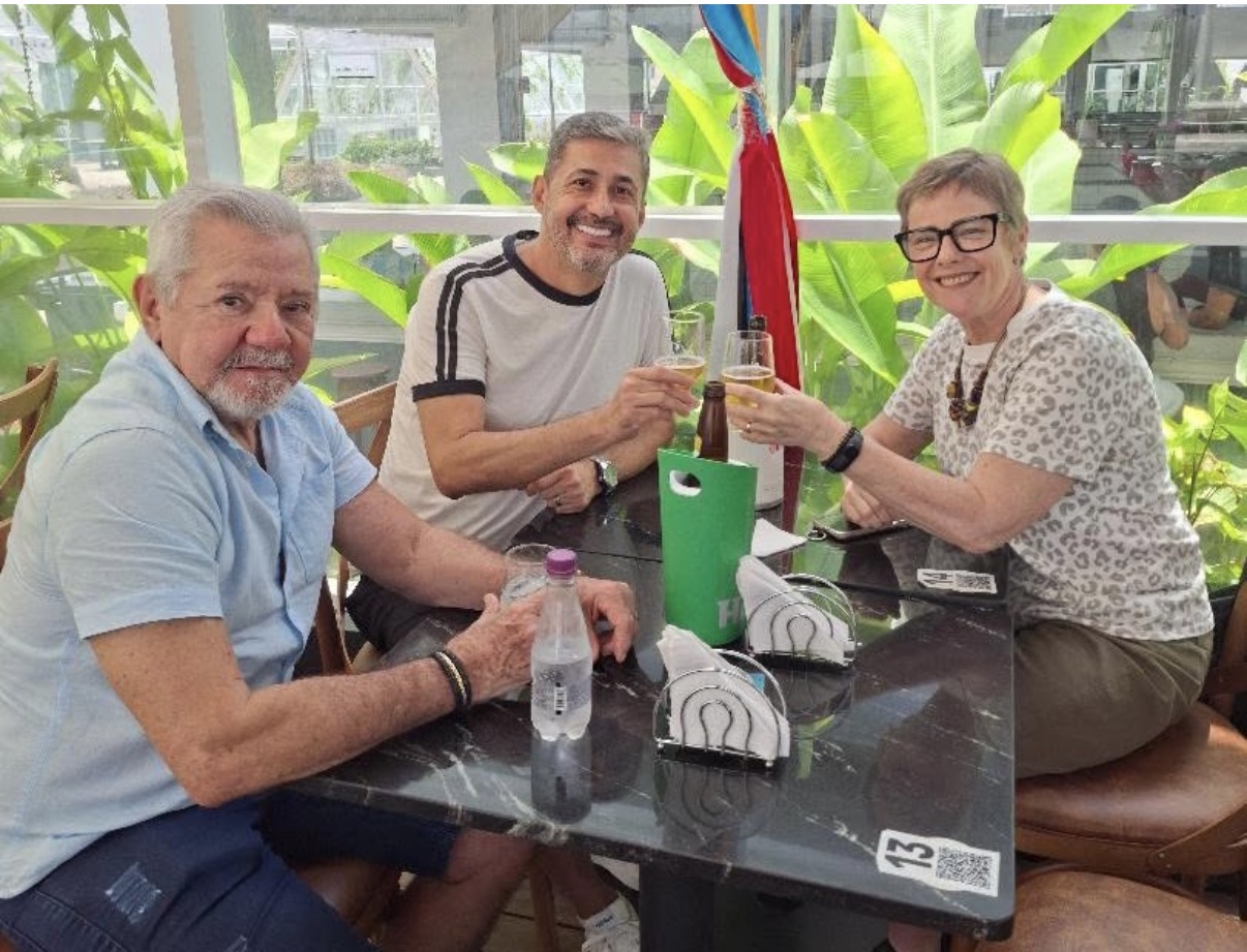 Fazendo um rasante em Belém, Vera Pinheiro, com César Monteiro e Francisco Paes. 
