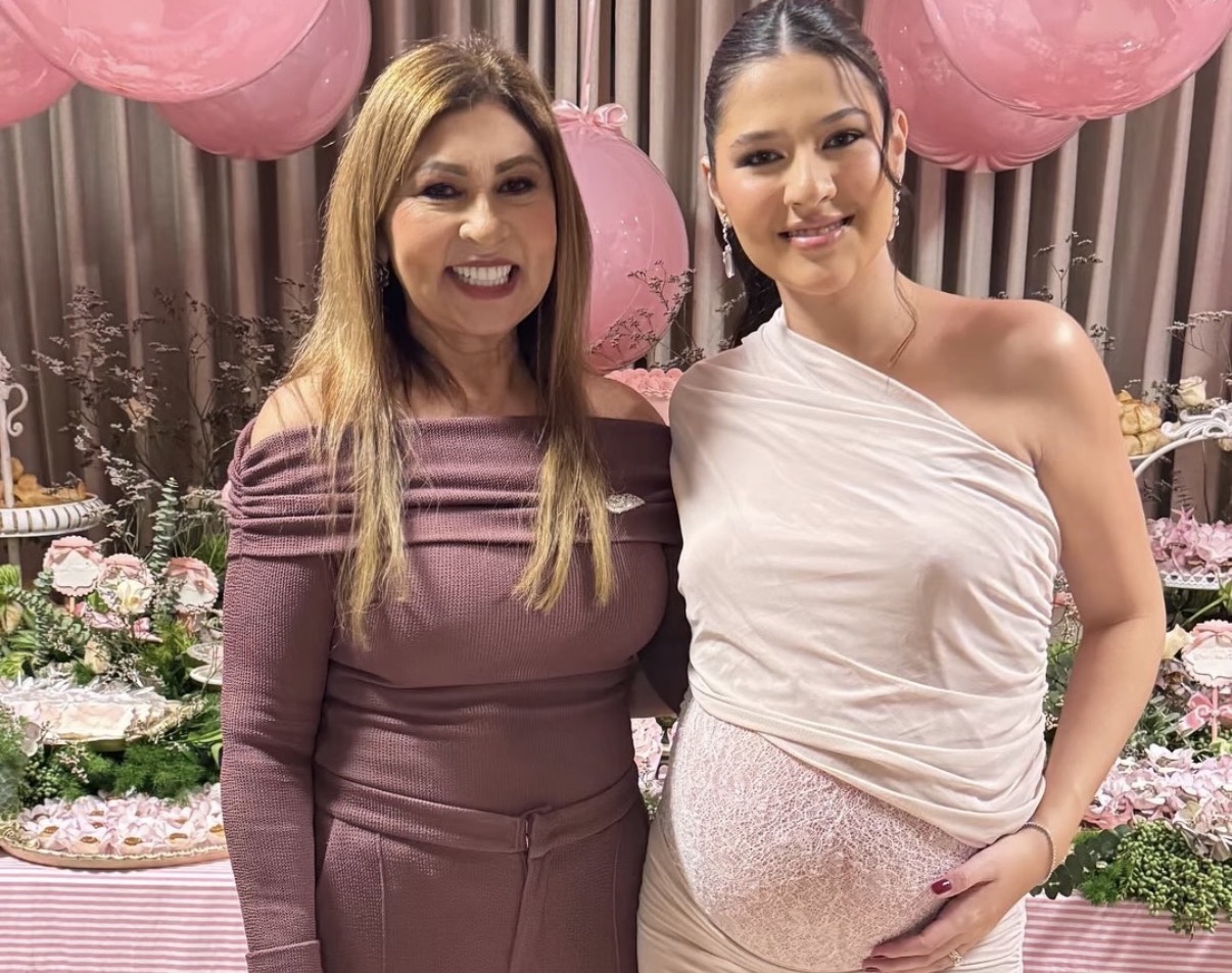 Isabela Aguilera com a avó, Laide Aguilera 