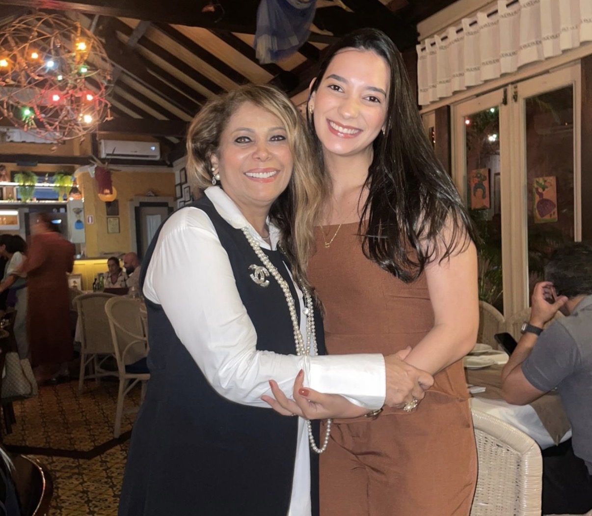 Katia e Estephany Elykan 