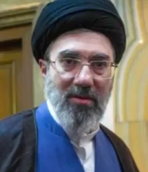 (O novo líder supremo do Irã, Mojtaba Khamenei)
