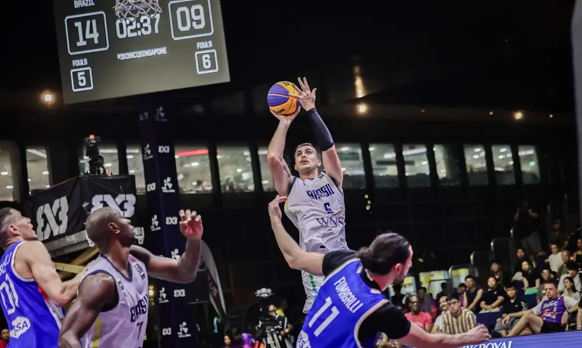 Brasil garante vaga no Mundial de basquete 3x3 após campanha decisiva em Singapura

