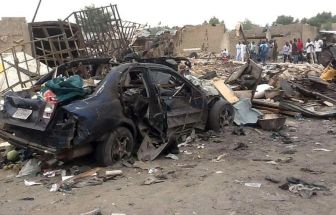 Bombardeio militar atinge mercado e deixa mais de 100 mortos na Nigéria