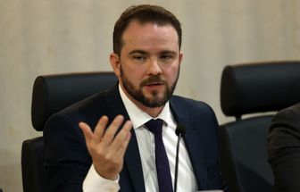 Nova versão do Desenrola será lançada após viagem de Lula, diz Durigan
