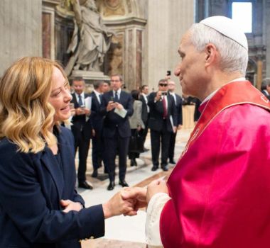 Imagem - Premiê da Itália critica Trump e sai em defesa do papa após declarações
