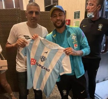 Imagem - Camisa do Paysandu aparece em coleção de Neymar; assista