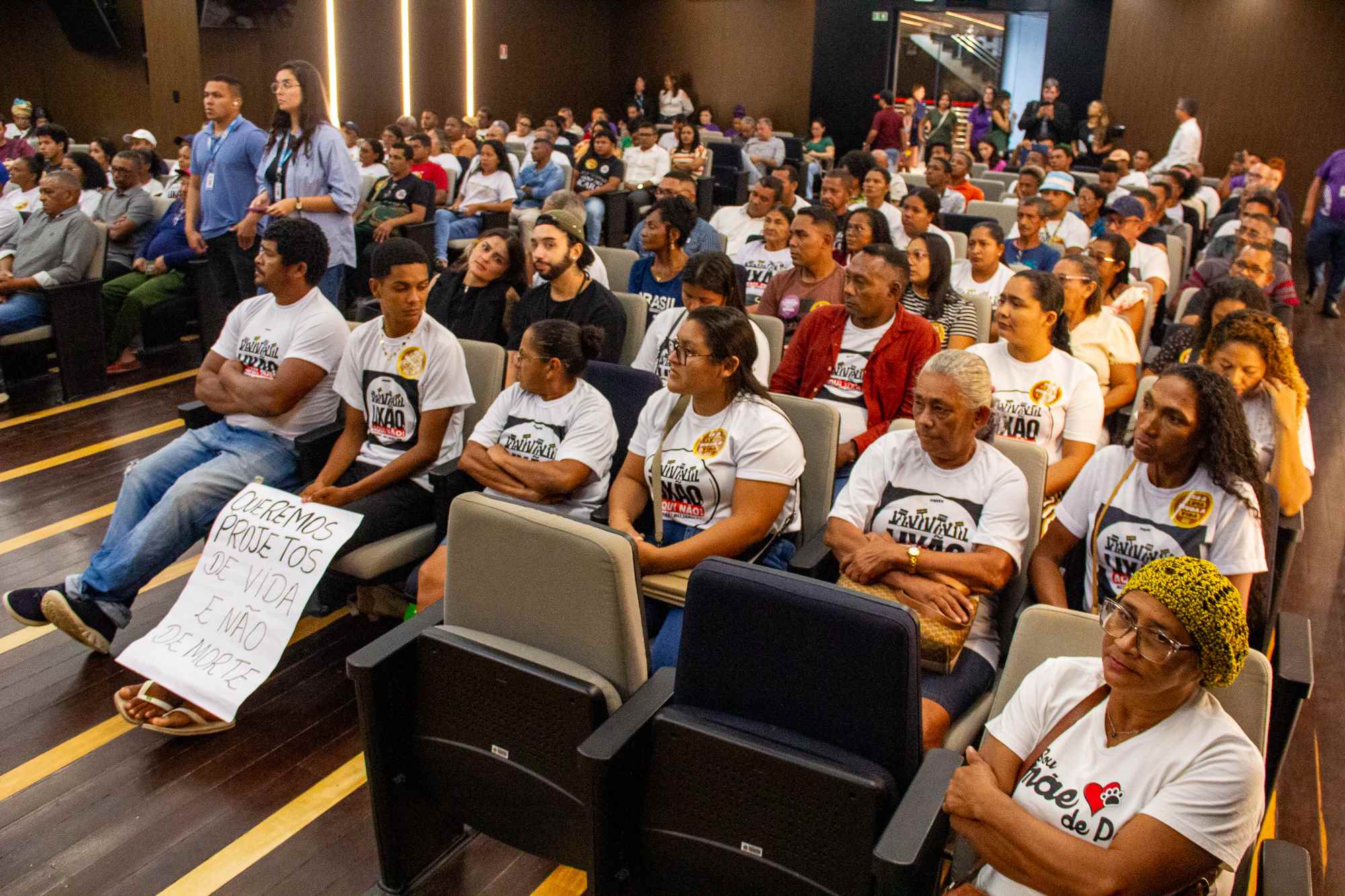 Comunidades do Acará e Bujaru participam de Sessão na Alepa para debater instalação de lixão.