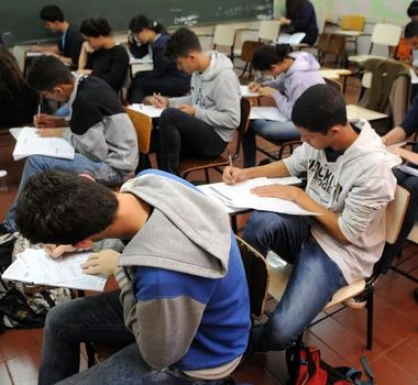 Imagem - Lula sanciona novo plano da educação com metas para creches, alfabetização e ensino integral