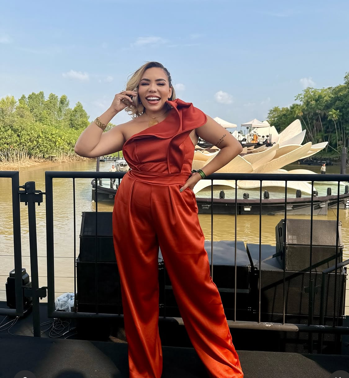 A influencer Ísis Vieira também é uma das personalidades que ajuda a divulgar a conferência 