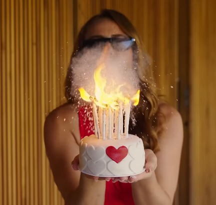 Imagem - Paolla Oliveira diverte seguidores ao fazer trend viral de aniversário