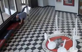 VÍDEO: Diretor de escola nos EUA imobiliza atirador e evita massacre em Oklahoma