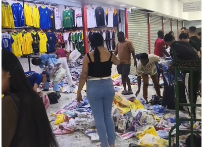 Fiscalização contra camisas falsificadas provoca correria e tensão em shopping popular no Brás