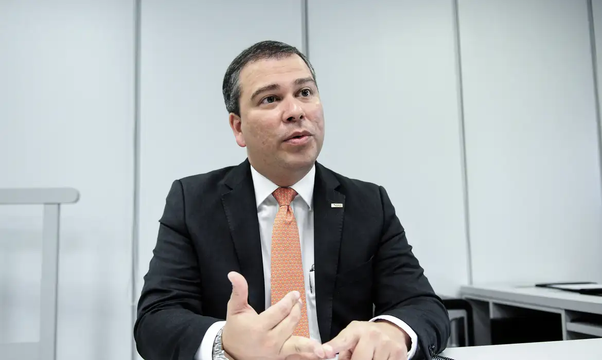 Decisão do STF levou à prisão de Paulo Henrique Costa e cita esquema com imóveis