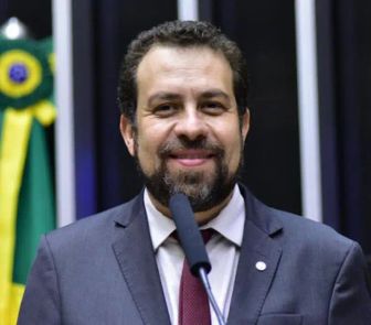 Imagem - 'Queremos que a escala 6x1 acabe já', diz Boulos sobre projeto