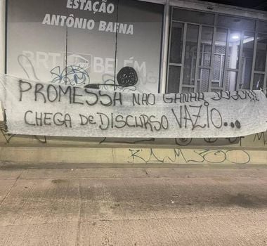 Imagem - Torcida do Remo cobra jogadores e diretoria em protestos por Belém: 'Mercenários'