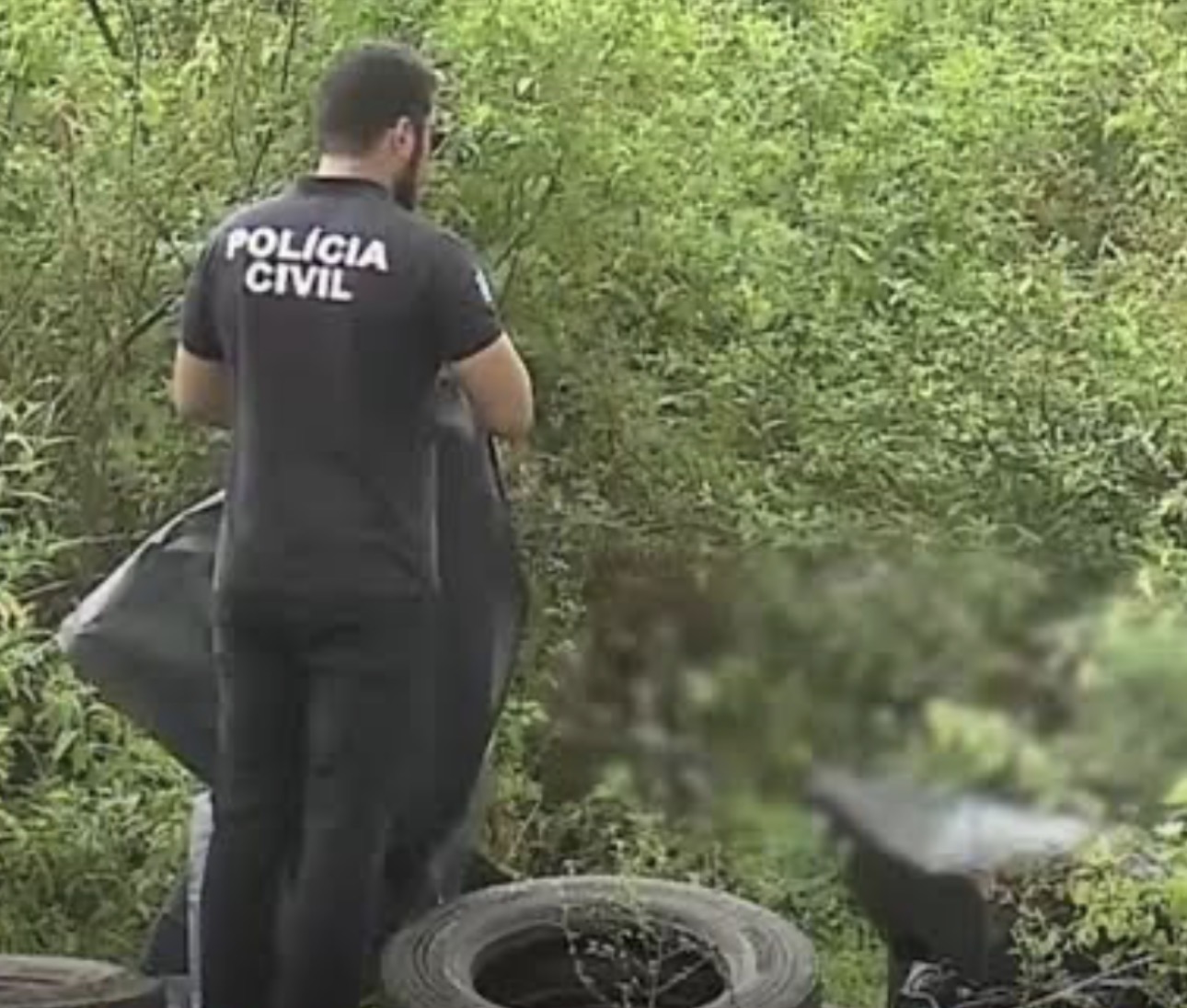 Homem é torturado e morto a pedido da irmã após ‘revelação divina’ de crime sem provas