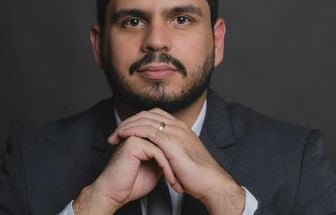 Victor Peres lança “Siena Queimada” e inicia trajetória literária em circuito nacional