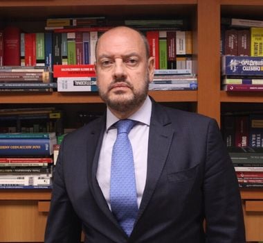 Imagem - Governador em exercício do Rio exonera mais 93 servidores e total de cortes chega a 544