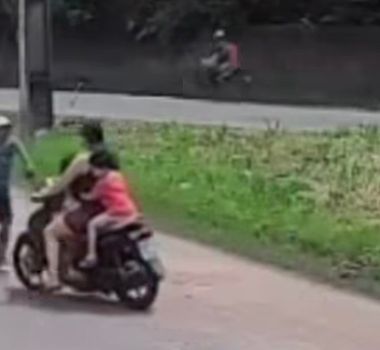 Imagem - Sargento da PM é assaltada com duas crianças em rua de Abaetetuba