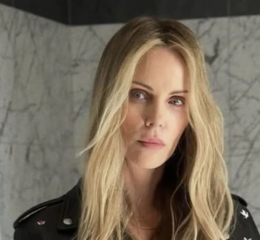 Imagem - Charlize Theron detalha noite em que mãe matou o pai em casa: 'salvou minha vida'