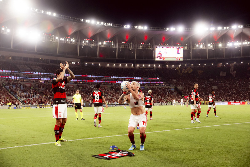 Arrascaeta homenageou Oscar Schmidt no gol marcado - 